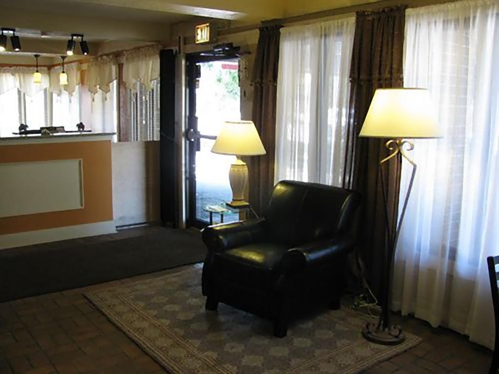 America Best Value Inn Webster City Bagian luar foto