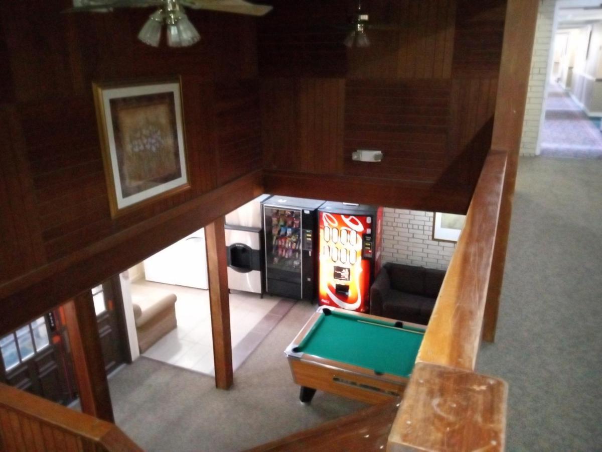 America Best Value Inn Webster City Bagian luar foto