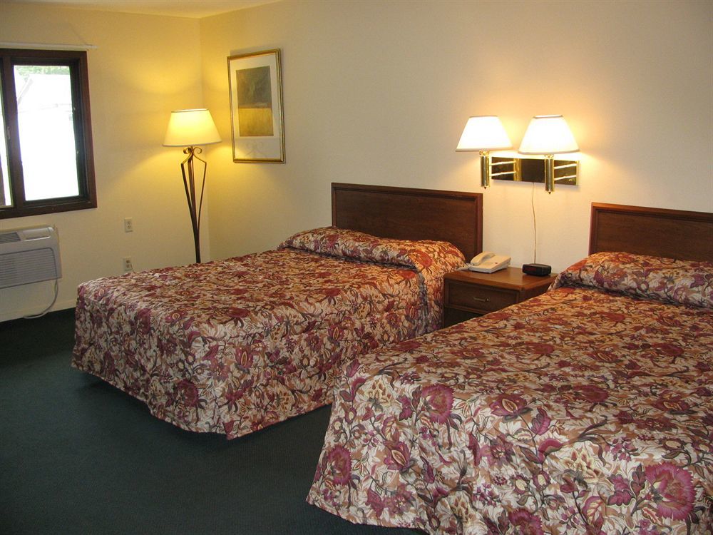 America Best Value Inn Webster City Bagian luar foto